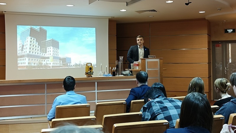 Лицеисты посетили профориентационное мероприятие в нефтегазодобывающем управлении «Быстринскнефть»