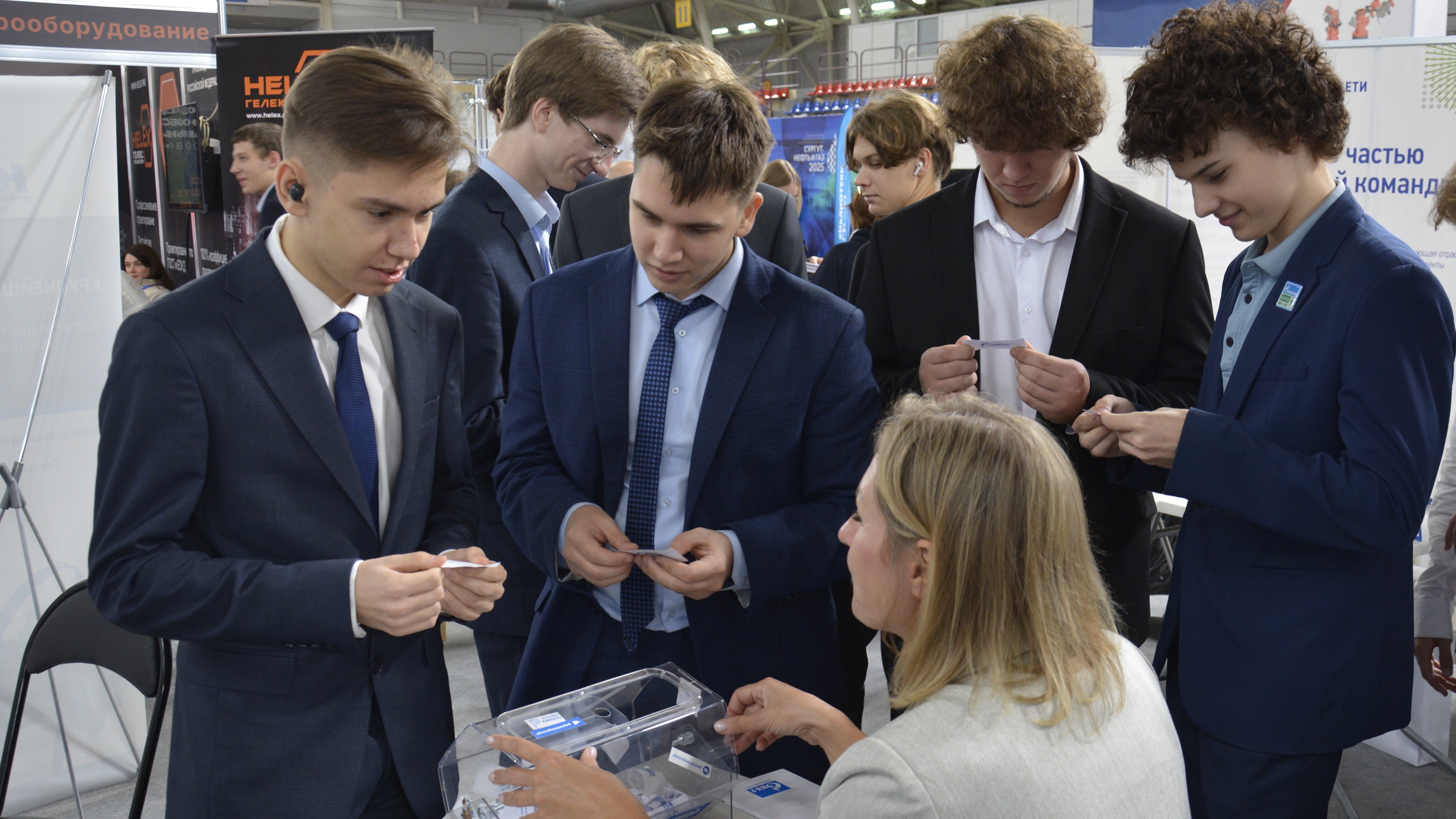 Экскурсия на XXX Международную специализированную выставку «Сургут. Нефть и Газ – 2025»